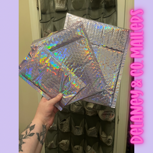 6.5x10 Lavender Holographic Bubble Mailer